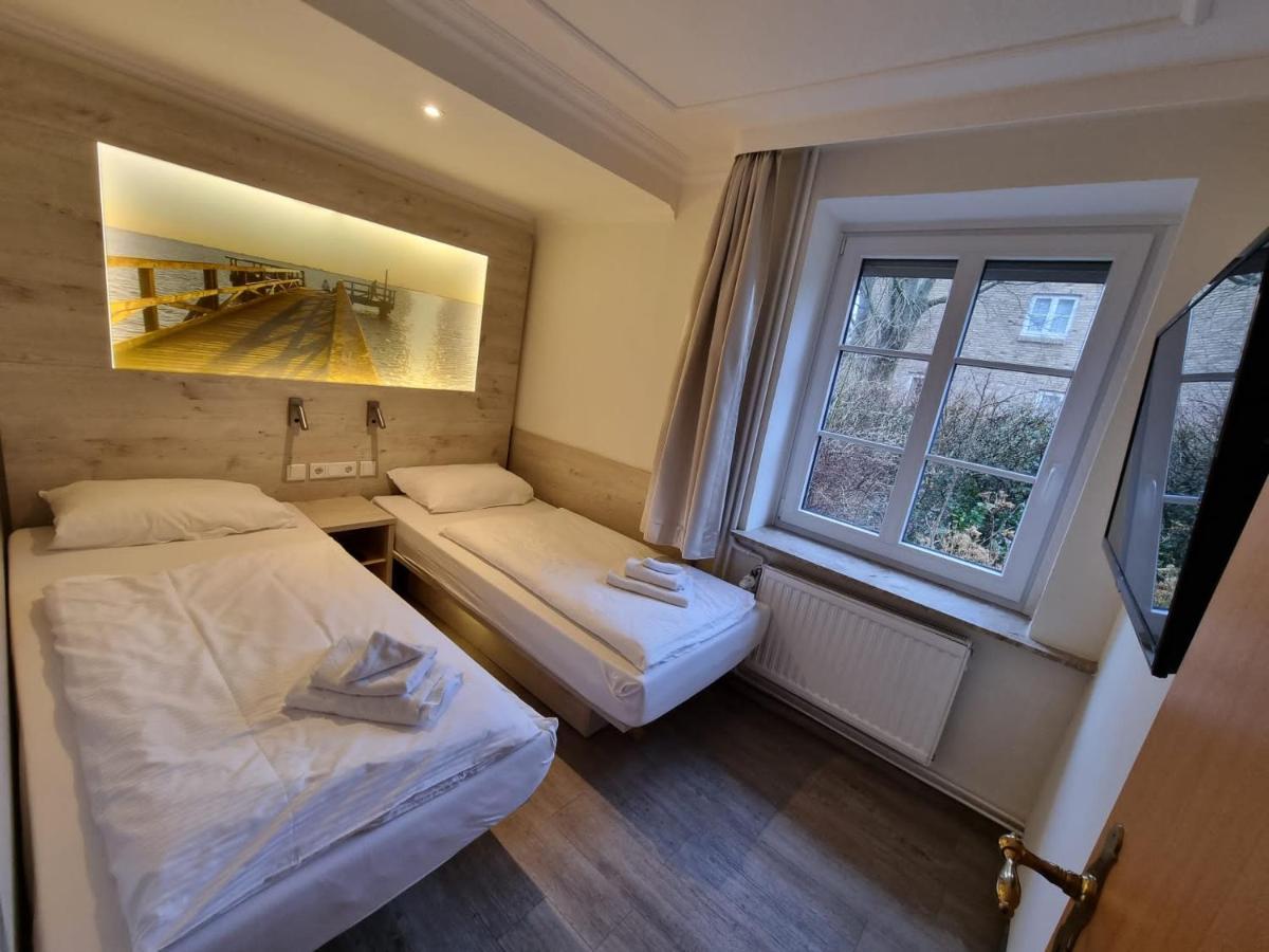 Hotel Osterkrug フースム エクステリア 写真