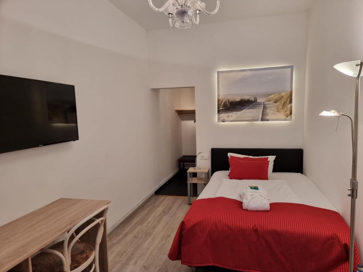 Hotel Osterkrug フースム エクステリア 写真