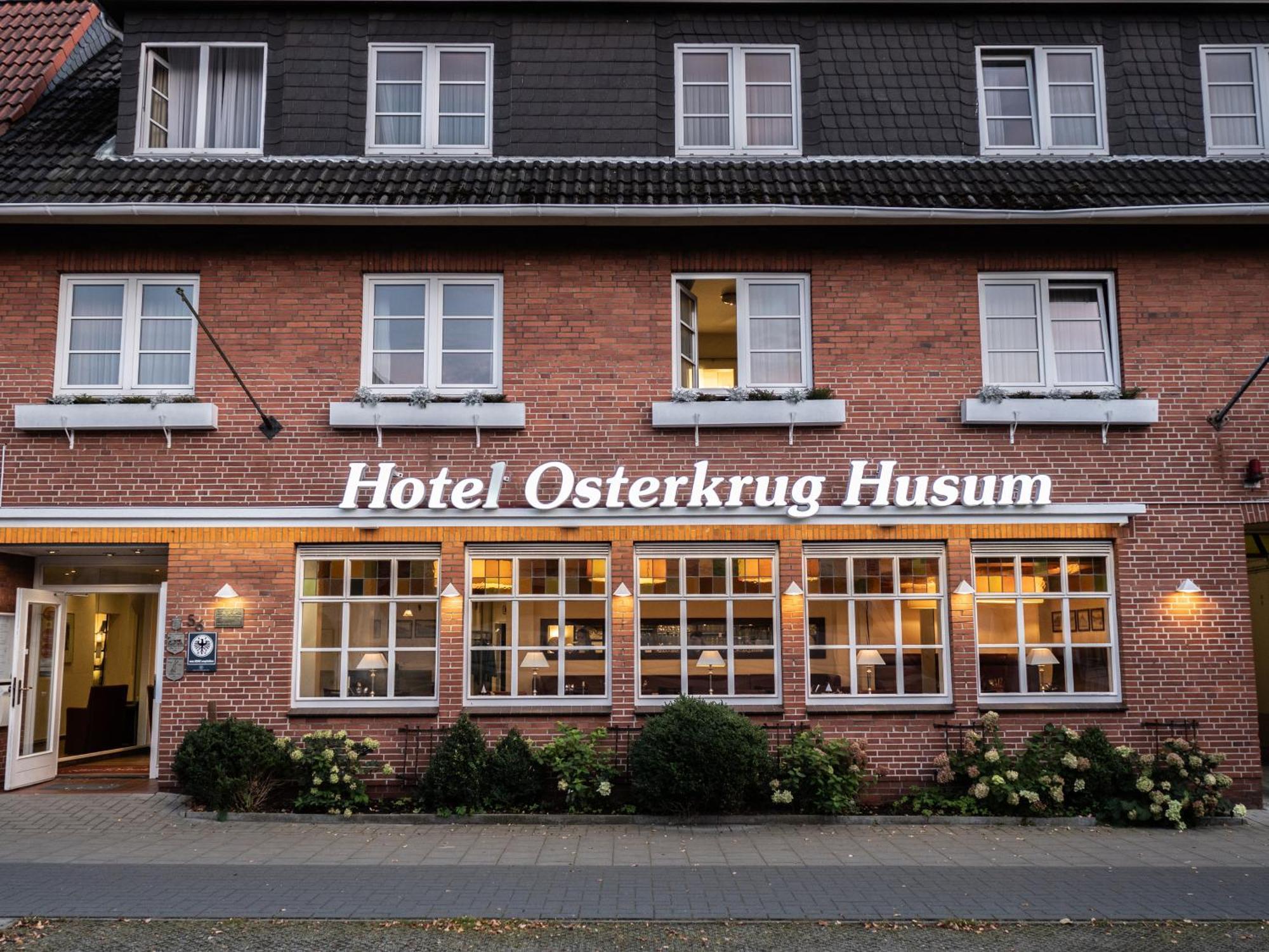 Hotel Osterkrug フースム エクステリア 写真